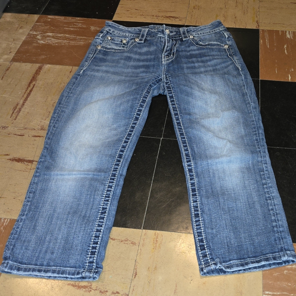 Miss Me Capris Blue Denim Misses Size 27 Excellent Condition